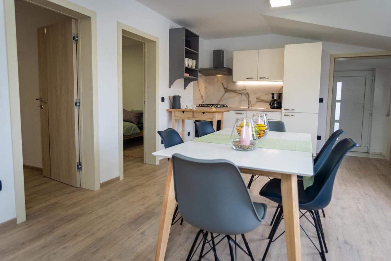 Cuckoo'S Alpine Nest Appartement Lesce  Buitenkant foto