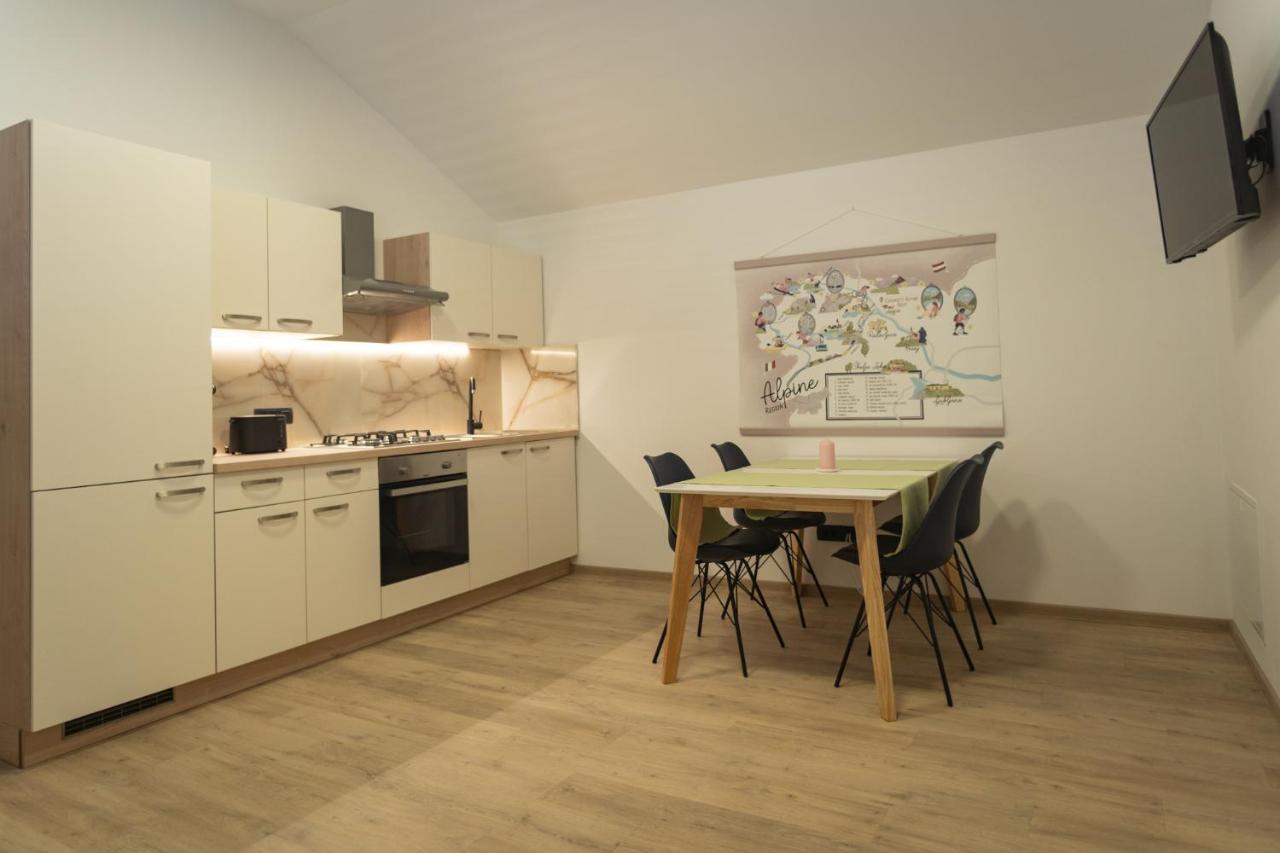 Cuckoo'S Alpine Nest Appartement Lesce  Buitenkant foto
