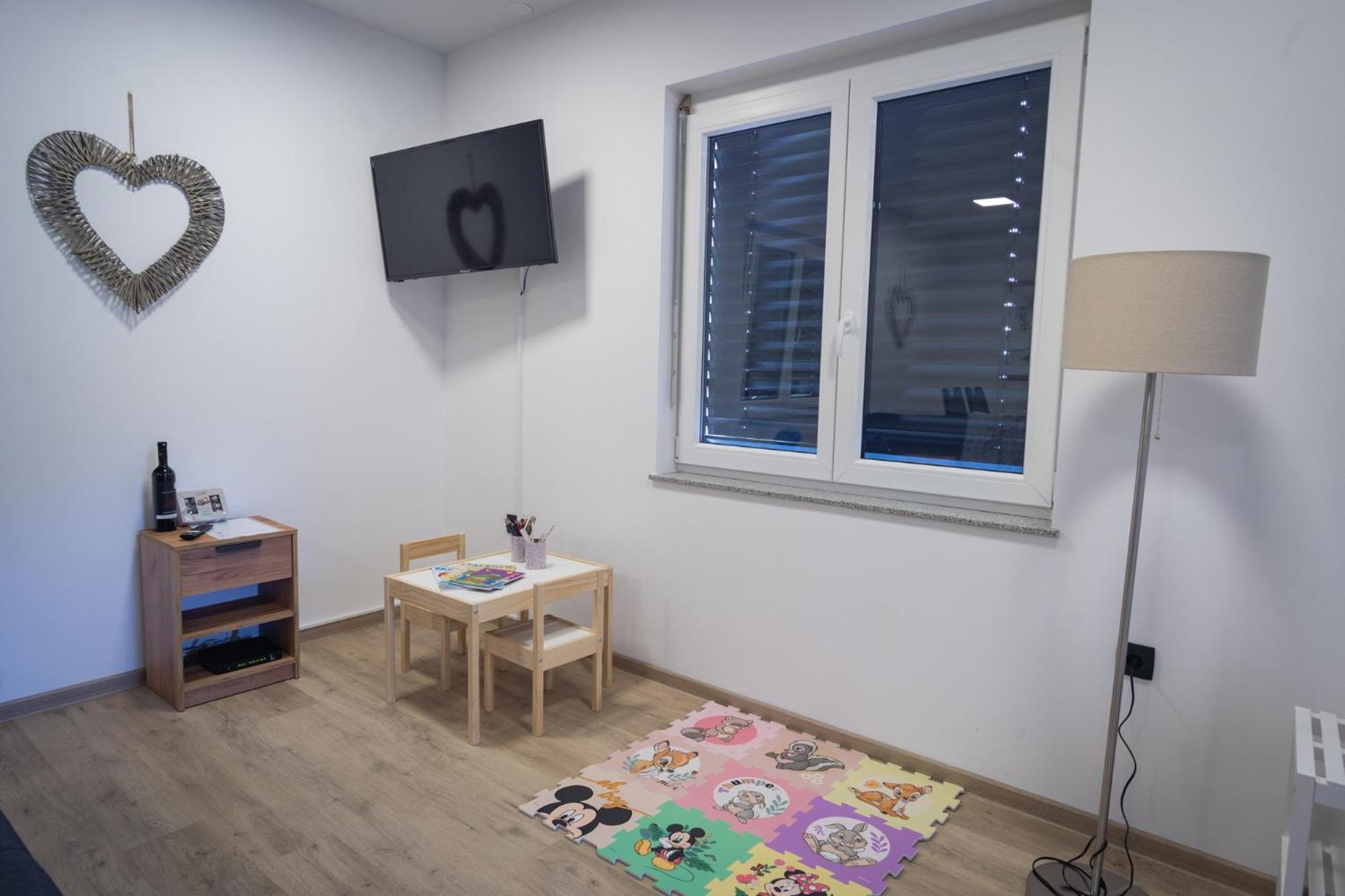 Cuckoo'S Alpine Nest Appartement Lesce  Buitenkant foto