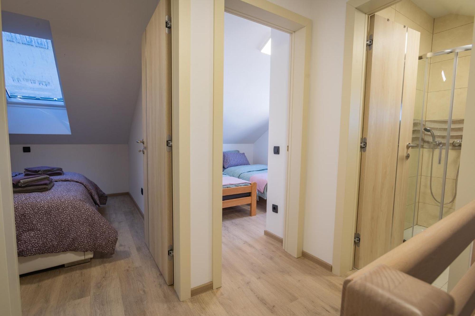 Cuckoo'S Alpine Nest Appartement Lesce  Kamer foto