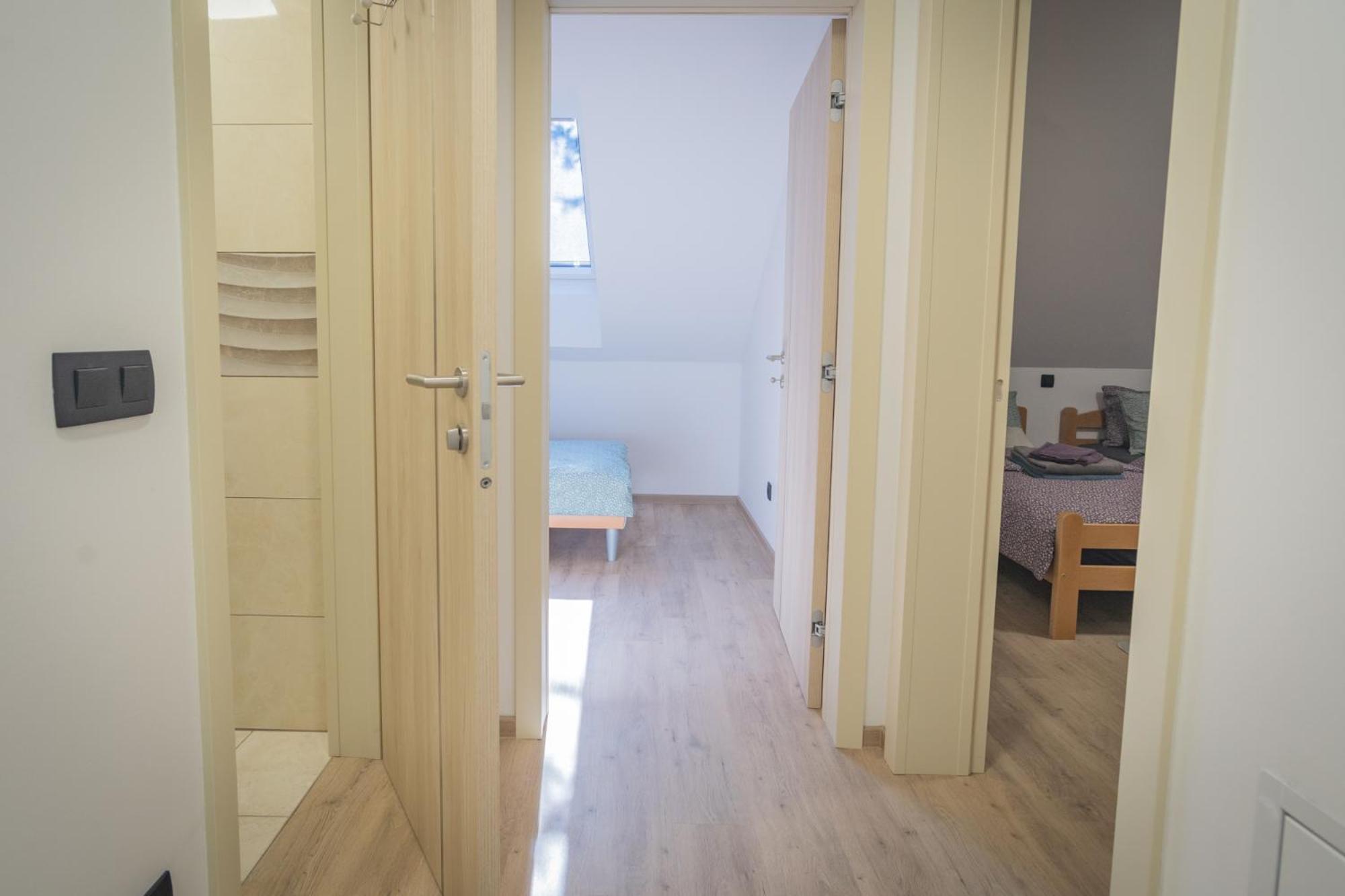 Cuckoo'S Alpine Nest Appartement Lesce  Kamer foto