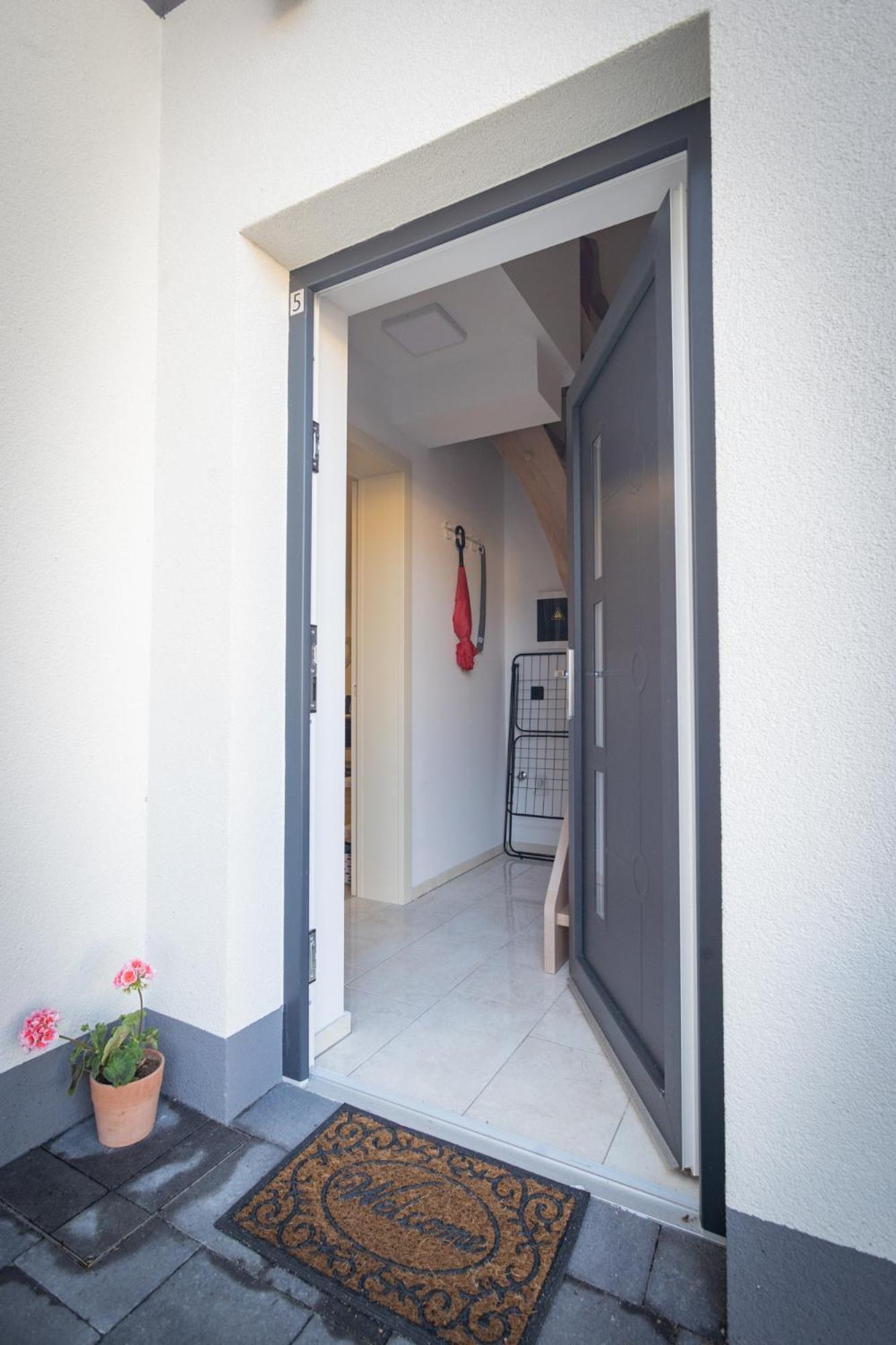 Cuckoo'S Alpine Nest Appartement Lesce  Kamer foto