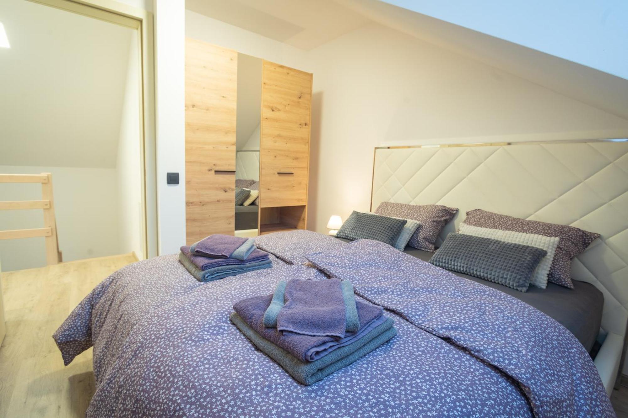 Cuckoo'S Alpine Nest Appartement Lesce  Kamer foto